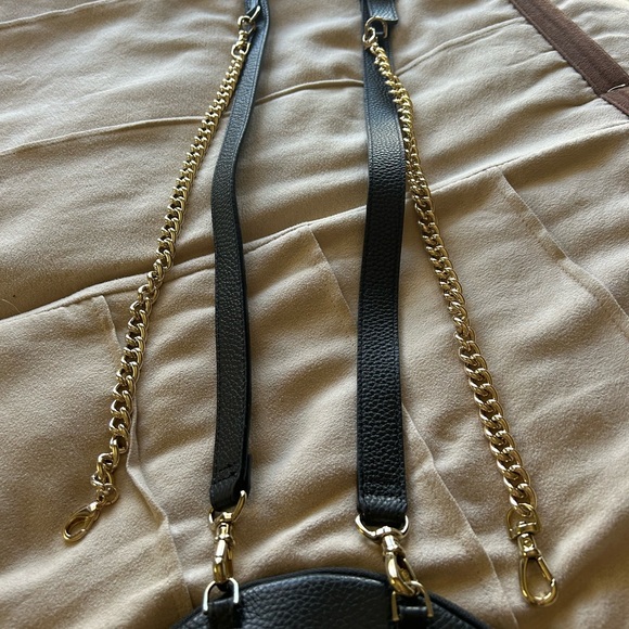 Bandoliner Vintage Leather Black Round Bag With Double Phone Strap - Picture 3 of 6
